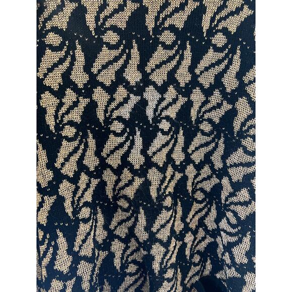 Black and Tan Retro Sweater  - Medium - Fits like L/XL - Picture 3 of 6